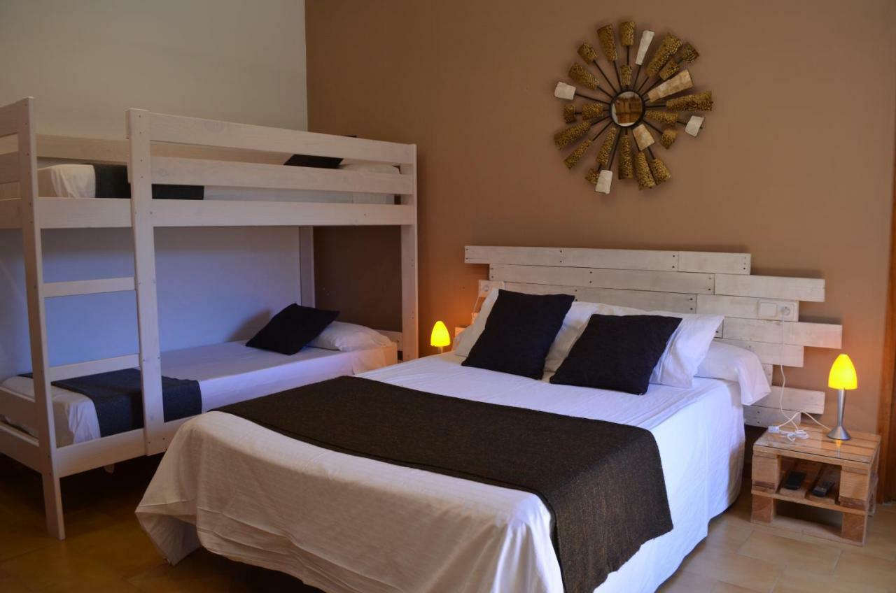Casa Rural Can Miquel - En Pleno Bosque Y Cerca De La Playa - Increibles Rutas Btt 圣科洛马·德法尔 外观 照片