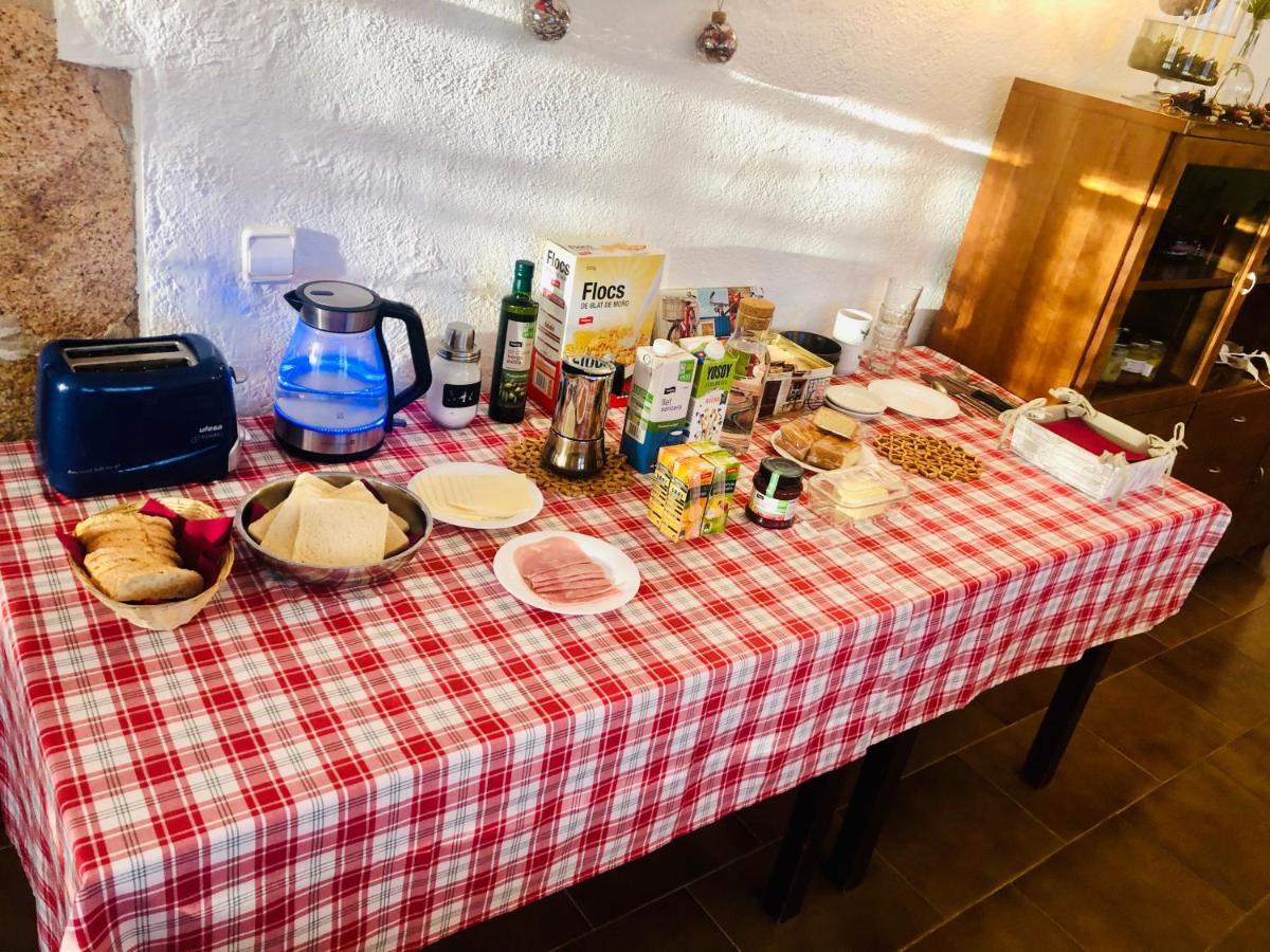 Casa Rural Can Miquel - En Pleno Bosque Y Cerca De La Playa - Increibles Rutas Btt 圣科洛马·德法尔 外观 照片