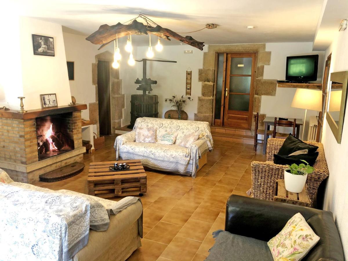 Casa Rural Can Miquel - En Pleno Bosque Y Cerca De La Playa - Increibles Rutas Btt 圣科洛马·德法尔 外观 照片